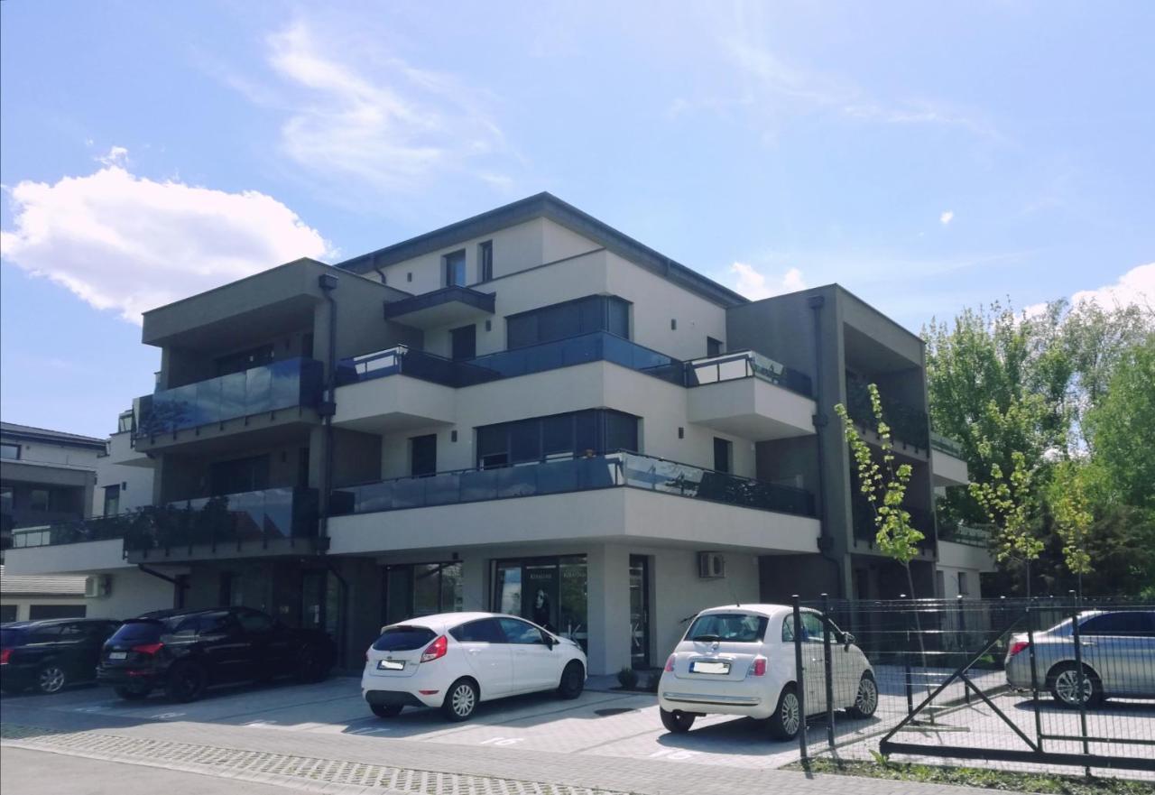 Lakeside Family & Studio Apartments Keszthely Eksteriør bilde
